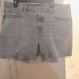 NWT Levi's shorts brand new